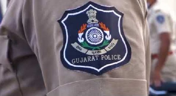 Gujarat Police Promotes Police Sub Inspectors